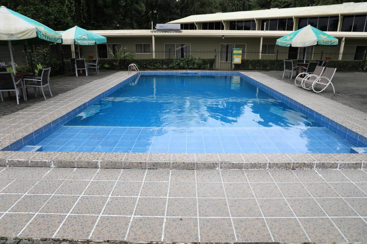 Huon Gulf Hotel Lae Exterior photo