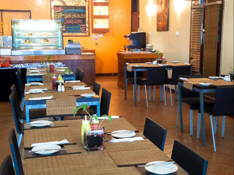 Huon Gulf Hotel Lae Exterior photo
